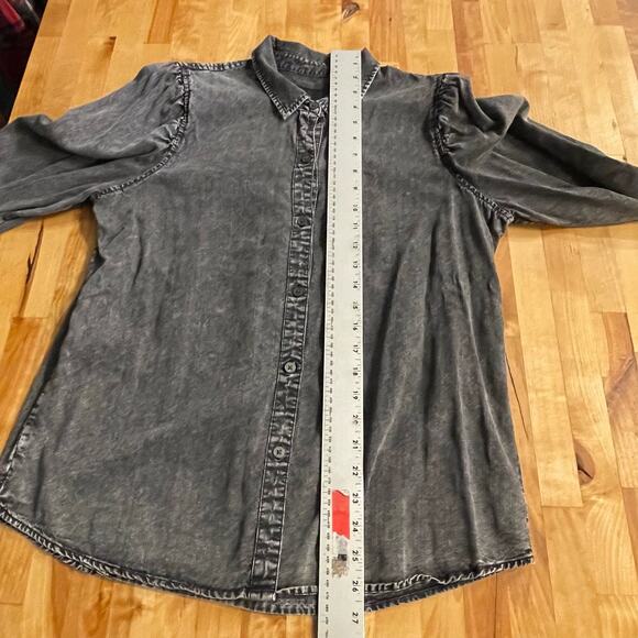 Rails Angelica Top Puff Sleeve Chambray Black Acid Wash Size Large Button up - Picture 6 of 7